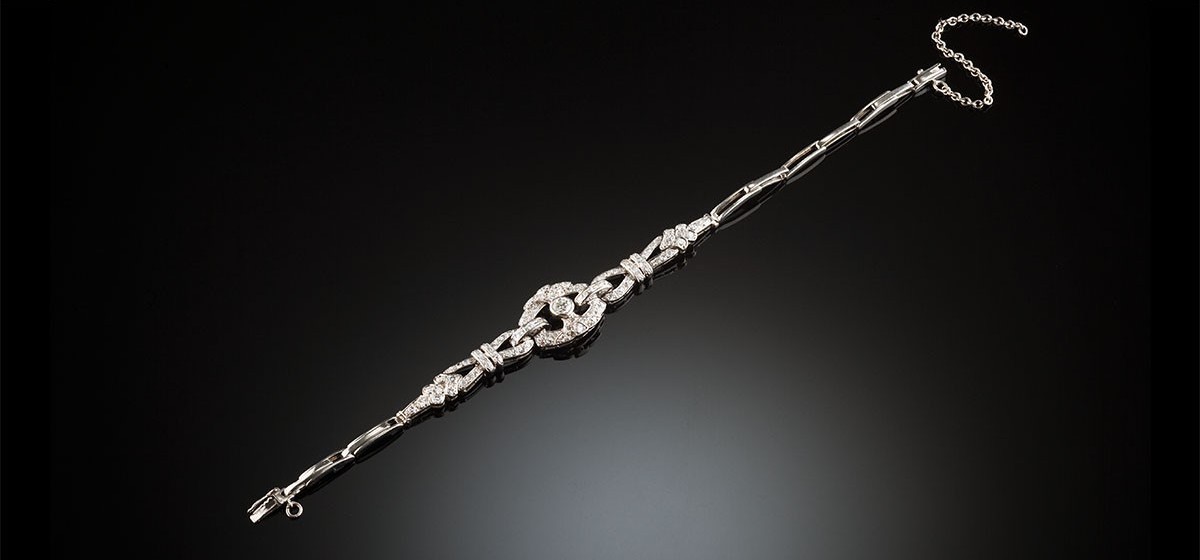 An Art Deco diamond flexible link bracelet