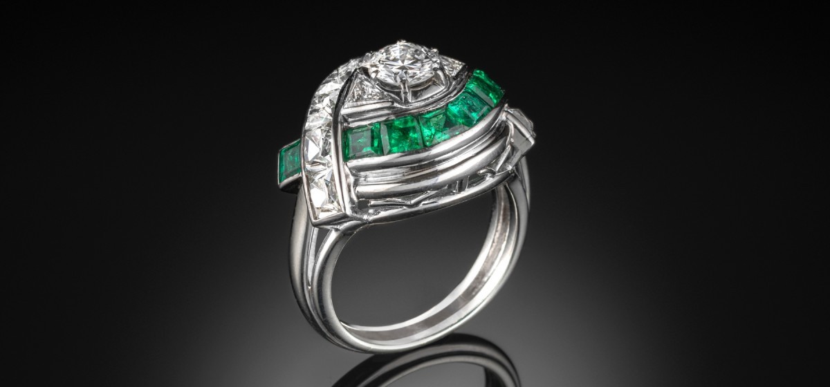 DIAMOND AND EMERALD RETRO CLUSTER RING  IN PLATINUM AND WHITE GOLD