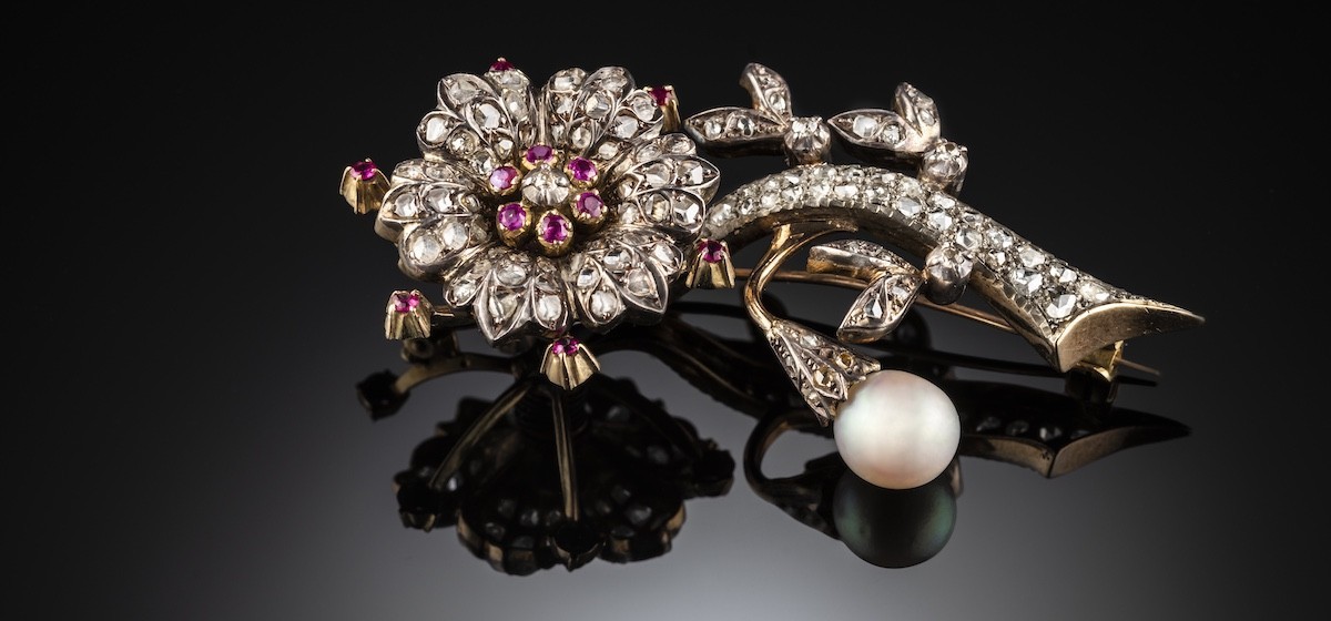 Antique en tremblant diamond, ruby and pearl flower brooch