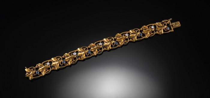 ART NOUVEAU FRENCH 18 CT, YELLOW GOLD SAPPHIRE AND DIAMOND BRACELET