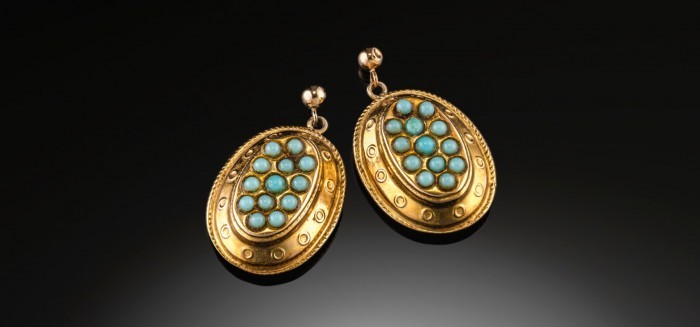 VINTAGE 9CT YELLOW GOLD OVAL EARRINGS WITH TURQUOISE COLOURED PASTE CABACHONS